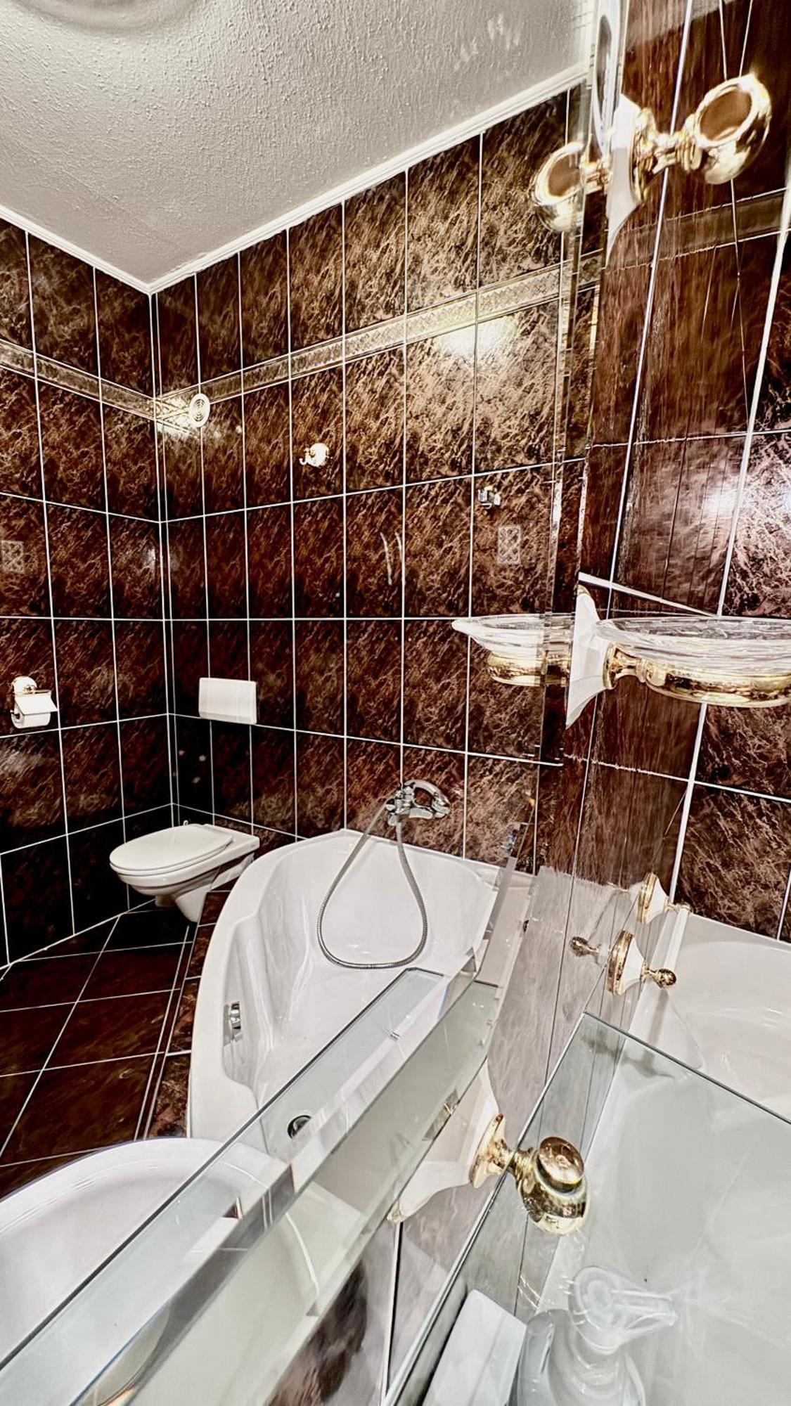 שיופוק 5 Haloszobas Wellness Vip House - Privat Medence מראה חיצוני תמונה