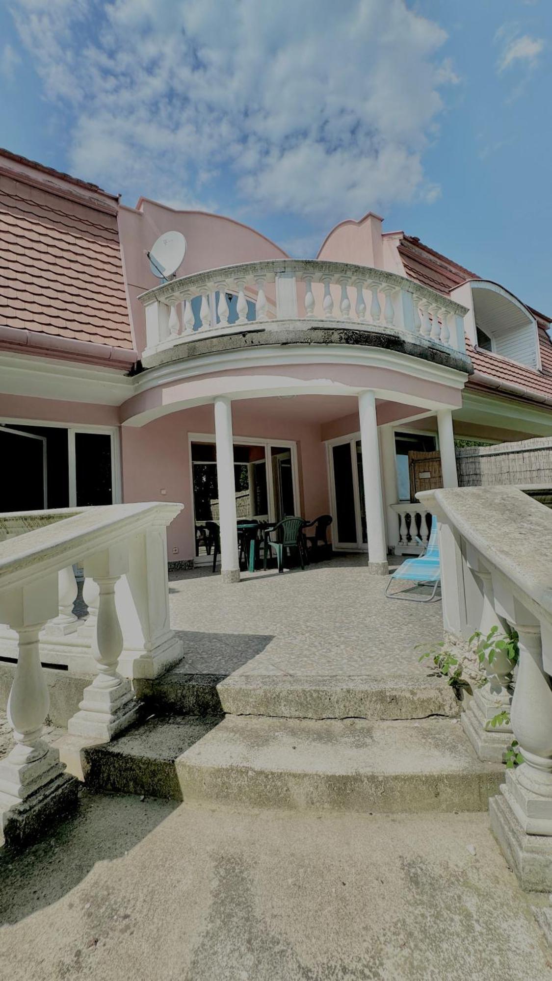 שיופוק 5 Haloszobas Wellness Vip House - Privat Medence מראה חיצוני תמונה