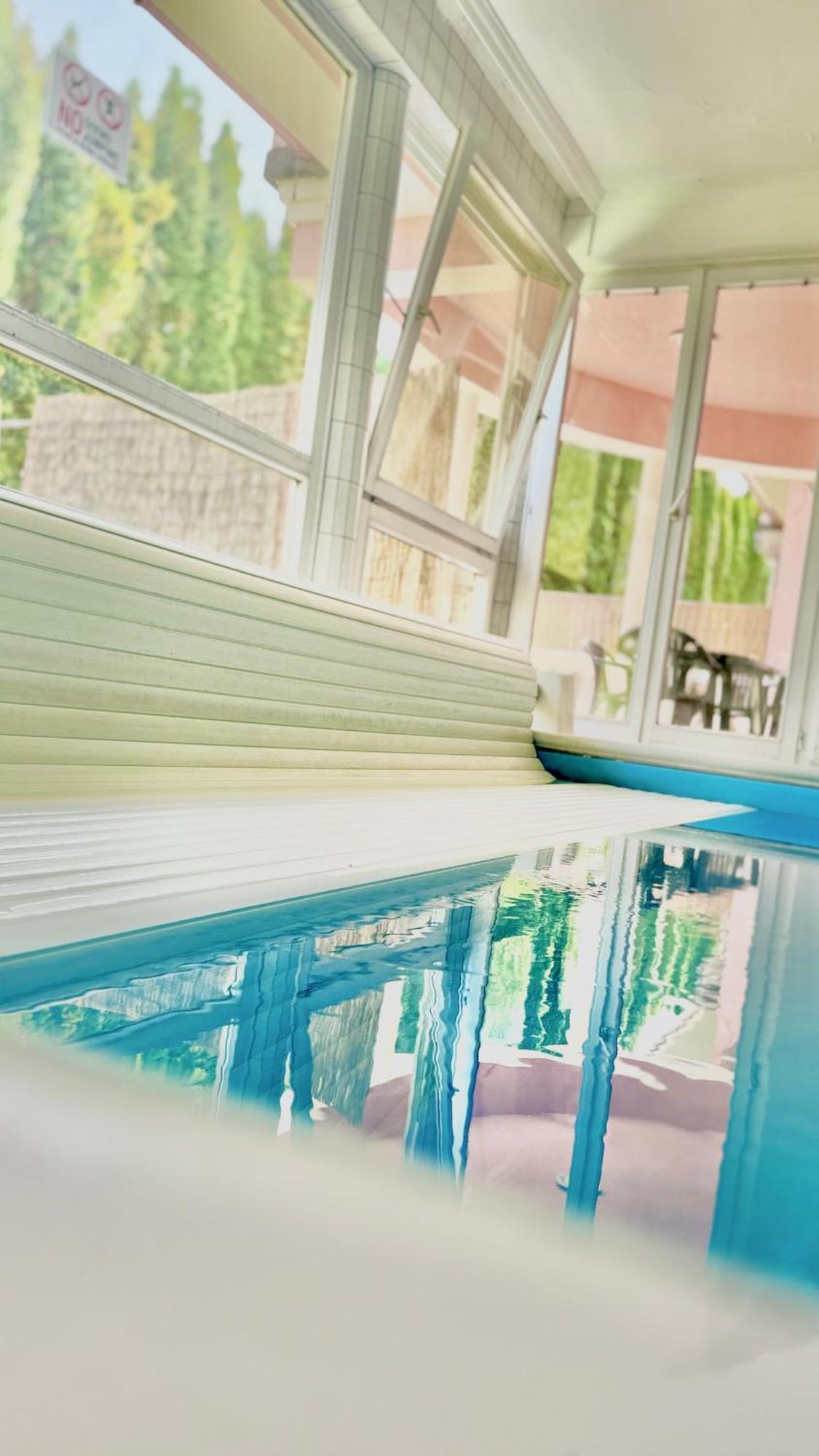 שיופוק 5 Haloszobas Wellness Vip House - Privat Medence מראה חיצוני תמונה