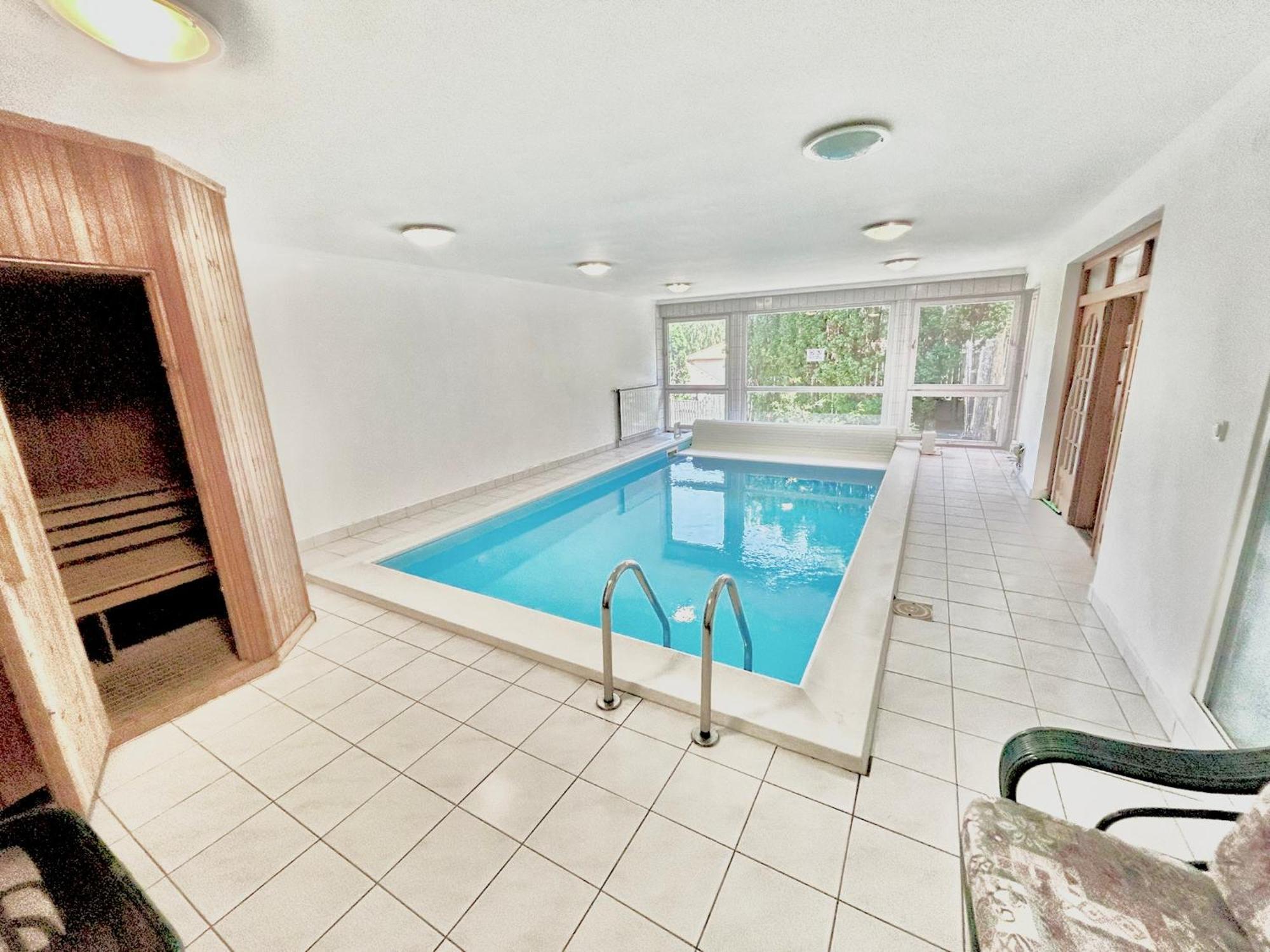 שיופוק 5 Haloszobas Wellness Vip House - Privat Medence מראה חיצוני תמונה