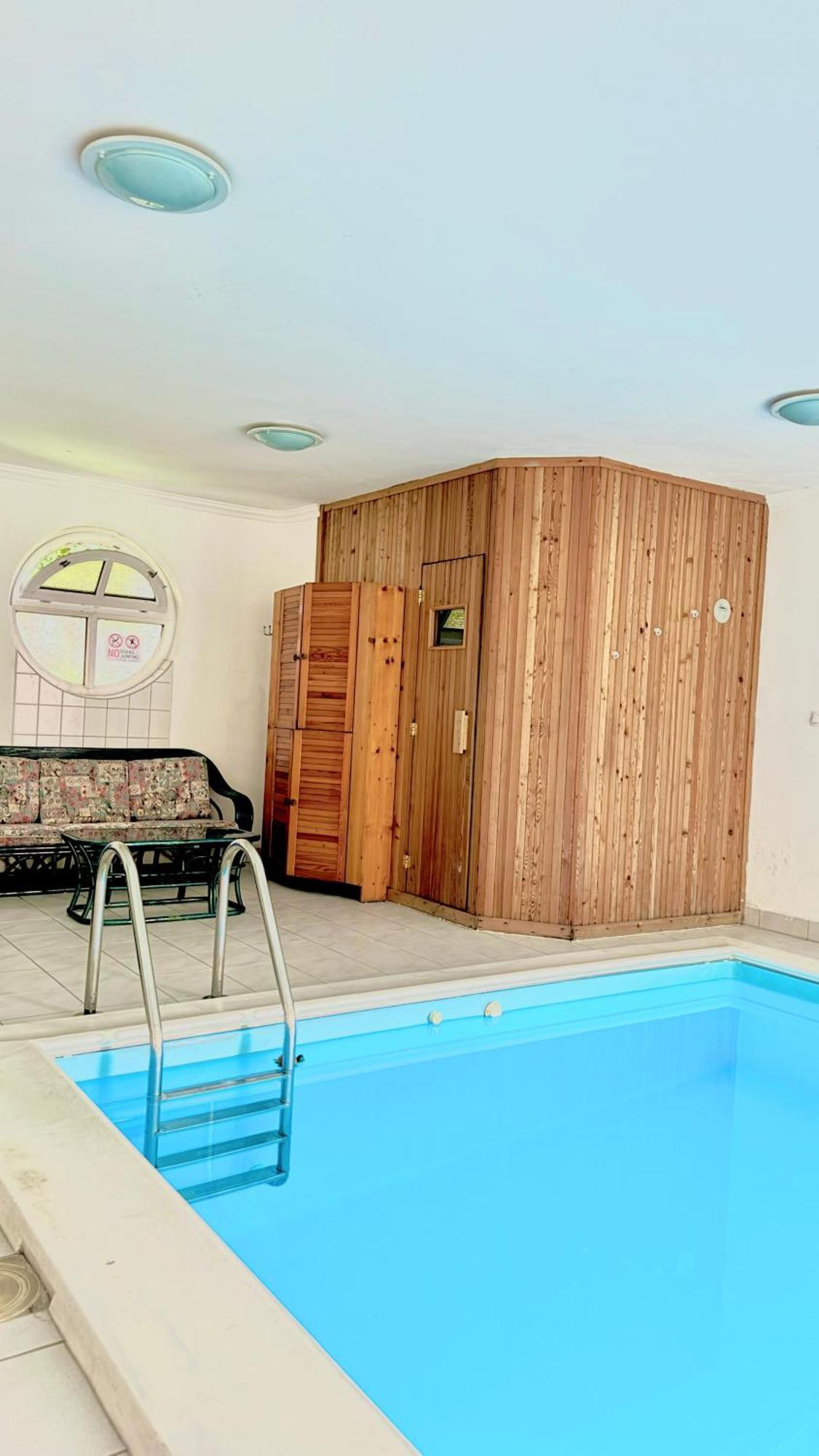 שיופוק 5 Haloszobas Wellness Vip House - Privat Medence מראה חיצוני תמונה